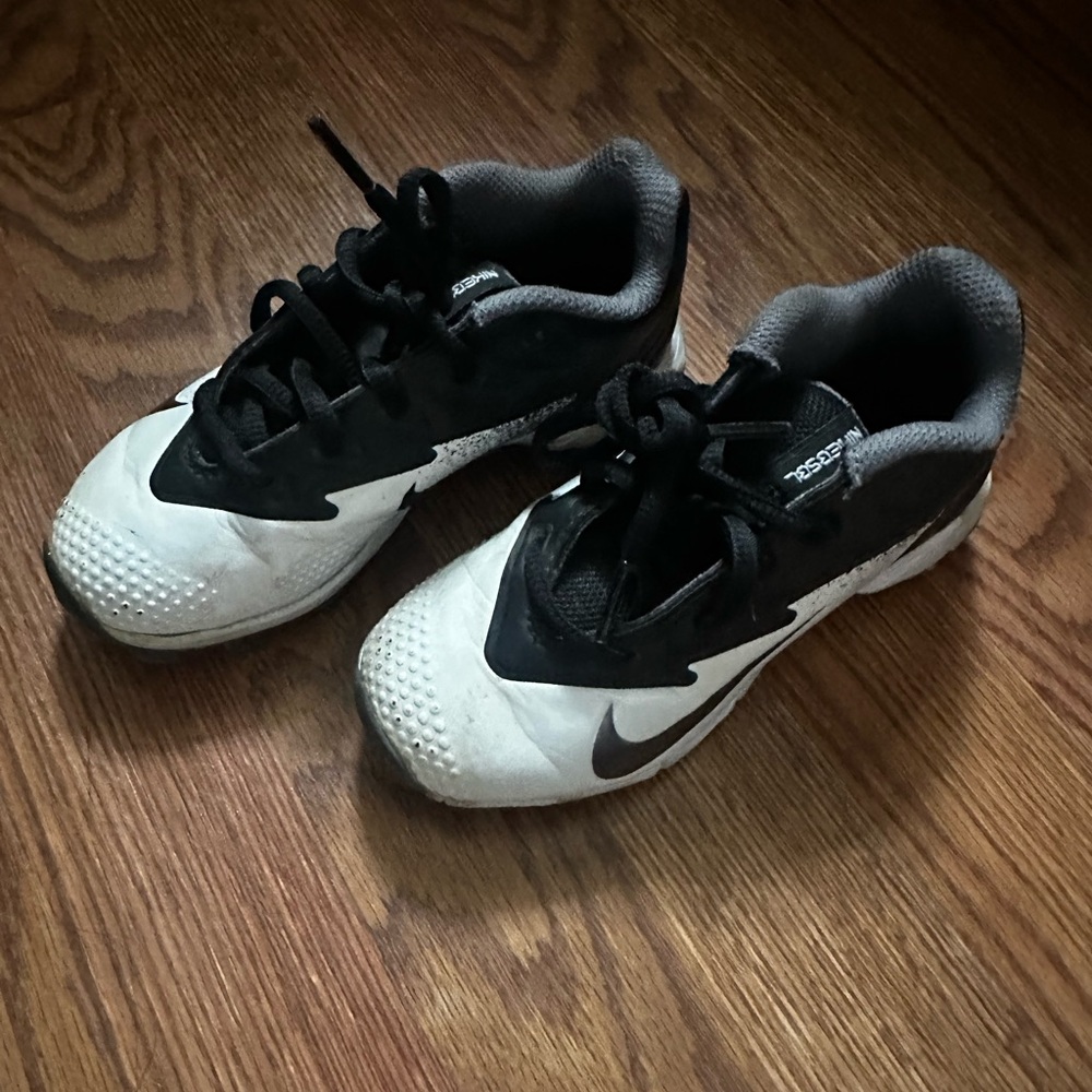 Nike Kids Black and White Sneakers